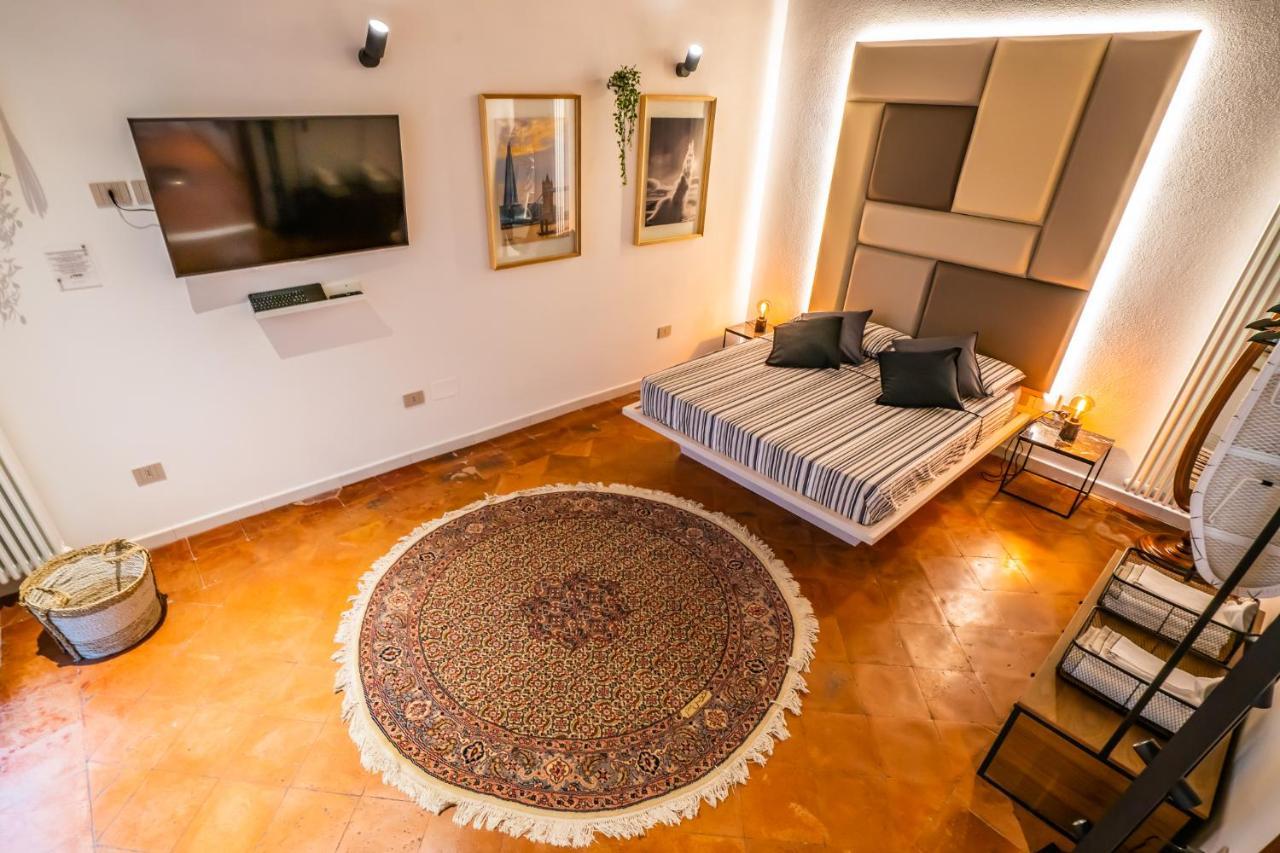 Vinto House Salerno Old Town Apartamento Exterior foto