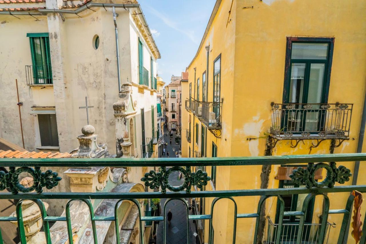 Vinto House Salerno Old Town Apartamento Exterior foto